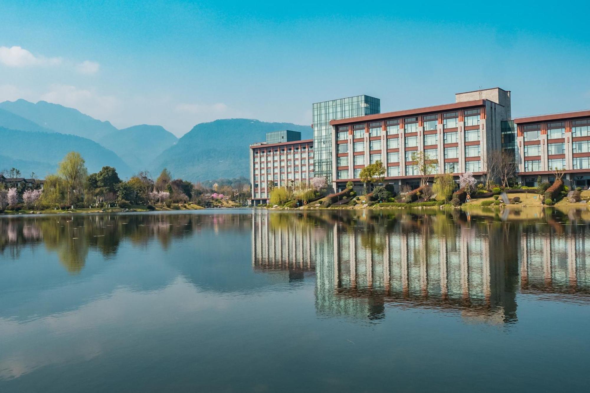 אמיישאן Le Meridien Emei Mountain Resort מראה חיצוני תמונה