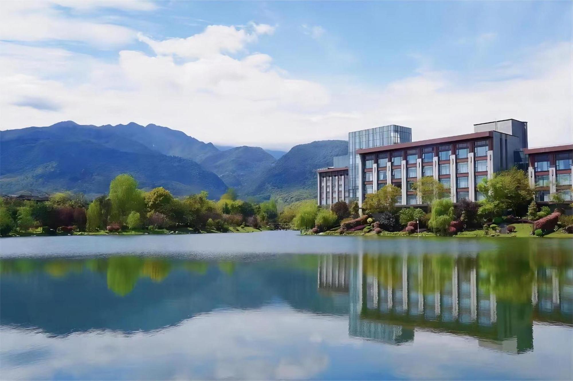 אמיישאן Le Meridien Emei Mountain Resort מראה חיצוני תמונה